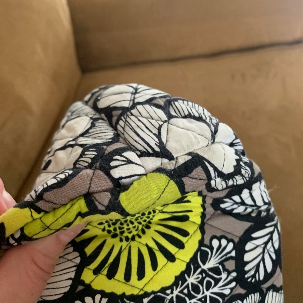Good used condition Vera Bradley shoulder bag - Picture 11 of 11
